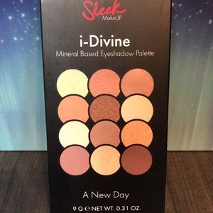 Sleek Make Up Eyeshadow Palette in A New Day